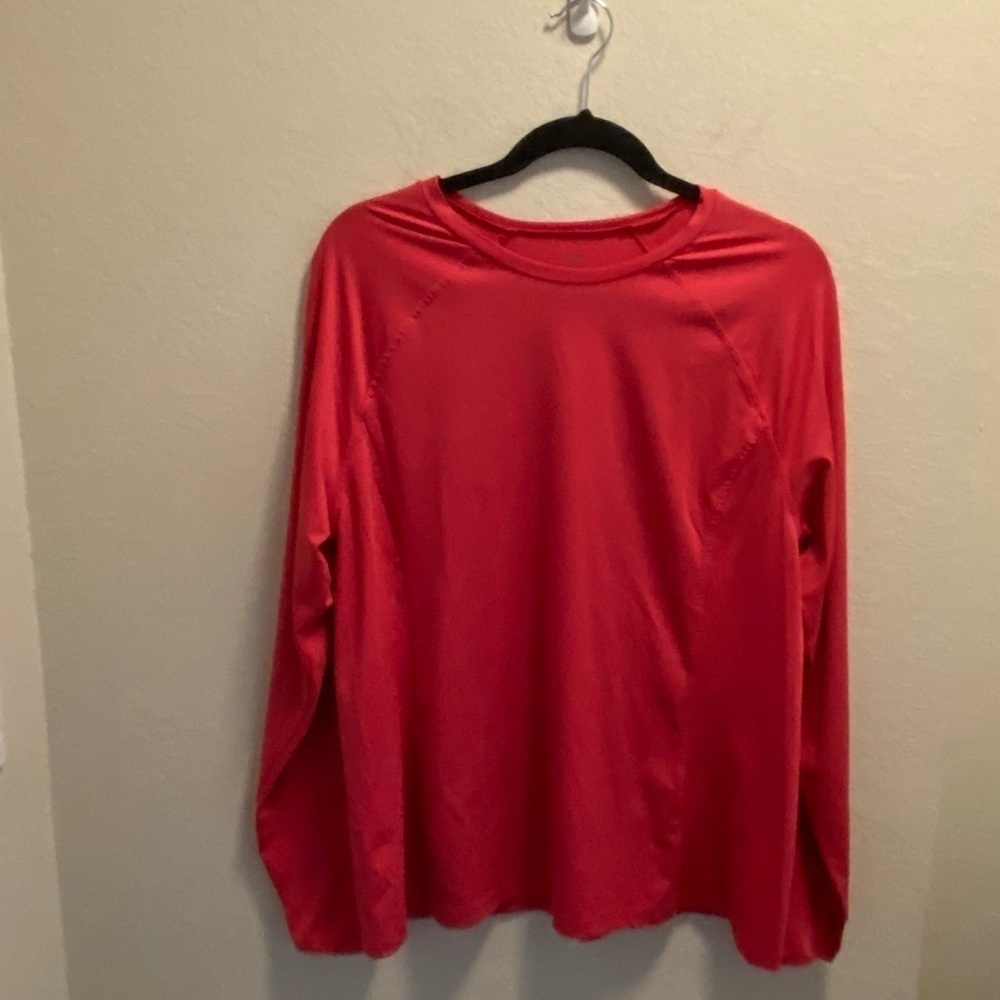 Old Navy pink workout long sleeve top